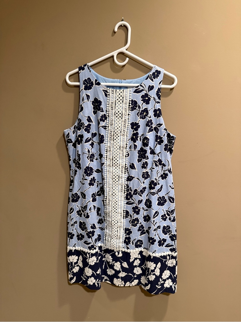 Eliza J brand sleeveless dress in pristine condition, size 14